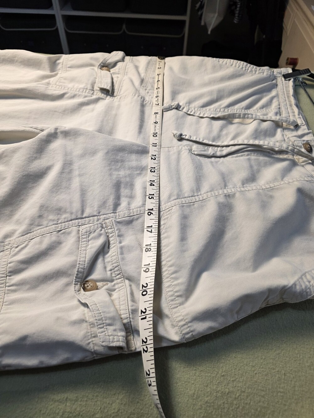 White Stag Women's Cargo Shorts, Size 14 - Picture 8 of 8